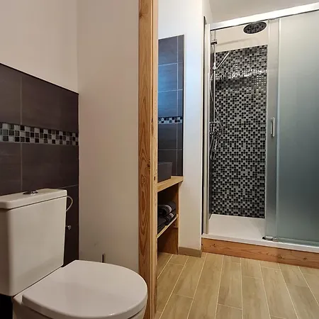住宿加早餐酒店 Charmante Avec Salle D'eau Privative Et Espace Salon - Fr-1-584-325 *